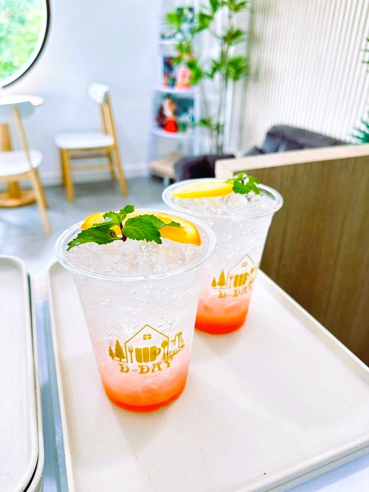 D-Day Cafe ดีย์เดย์ คาเฟ่สามร้อยยอด d day ดีย์ เดย์ คาเฟ่ สามร้อยยอด2
