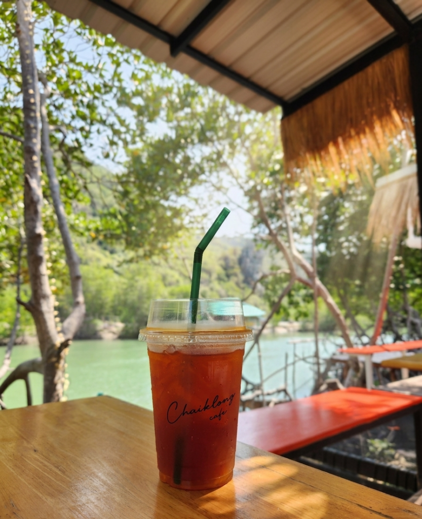 คาเฟ่ริมคลอง5
