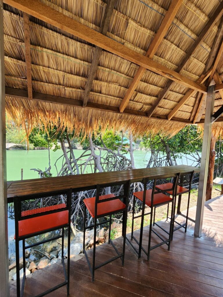 ชายคลองคาเฟ่4