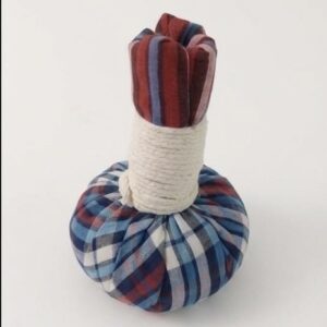 ลูกประคบสมุนไพร (herbal compress ball)