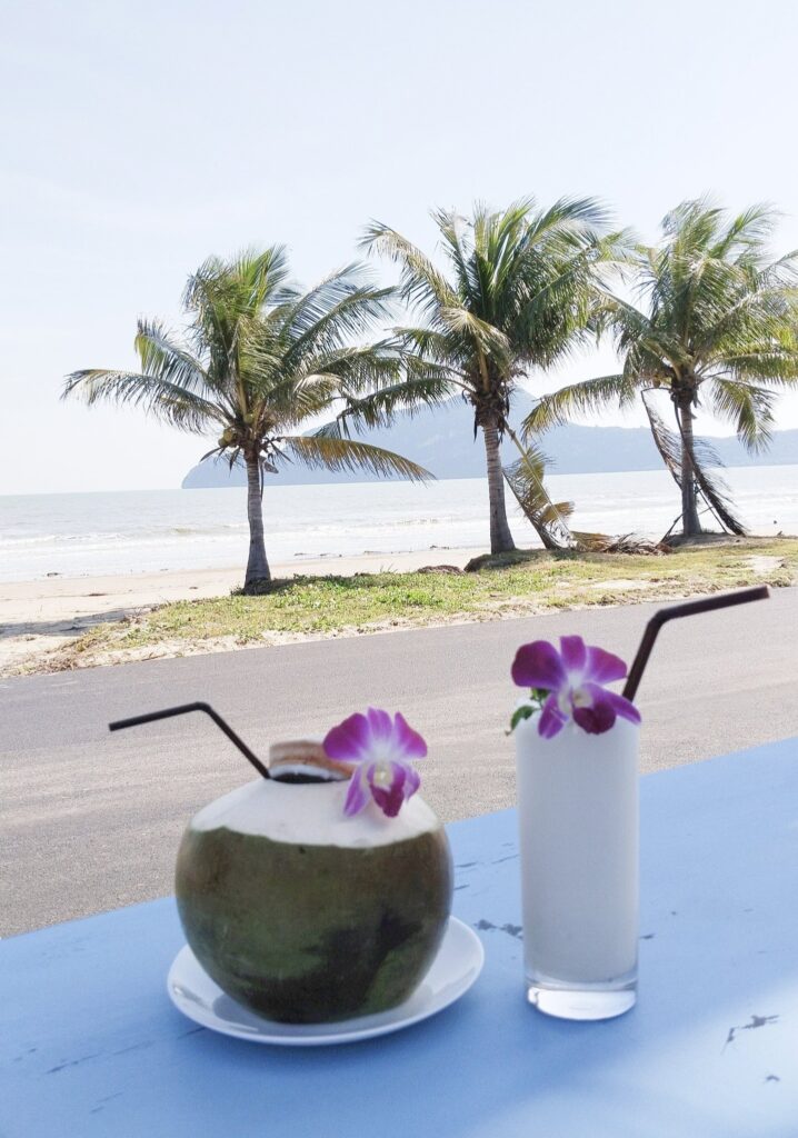 the beach club2