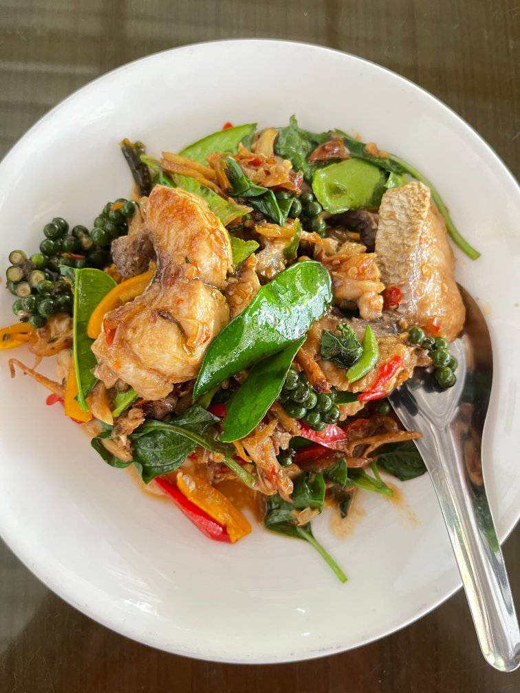 ร้านป๋าใหญ่ (ร้านกลางอ่าว)4