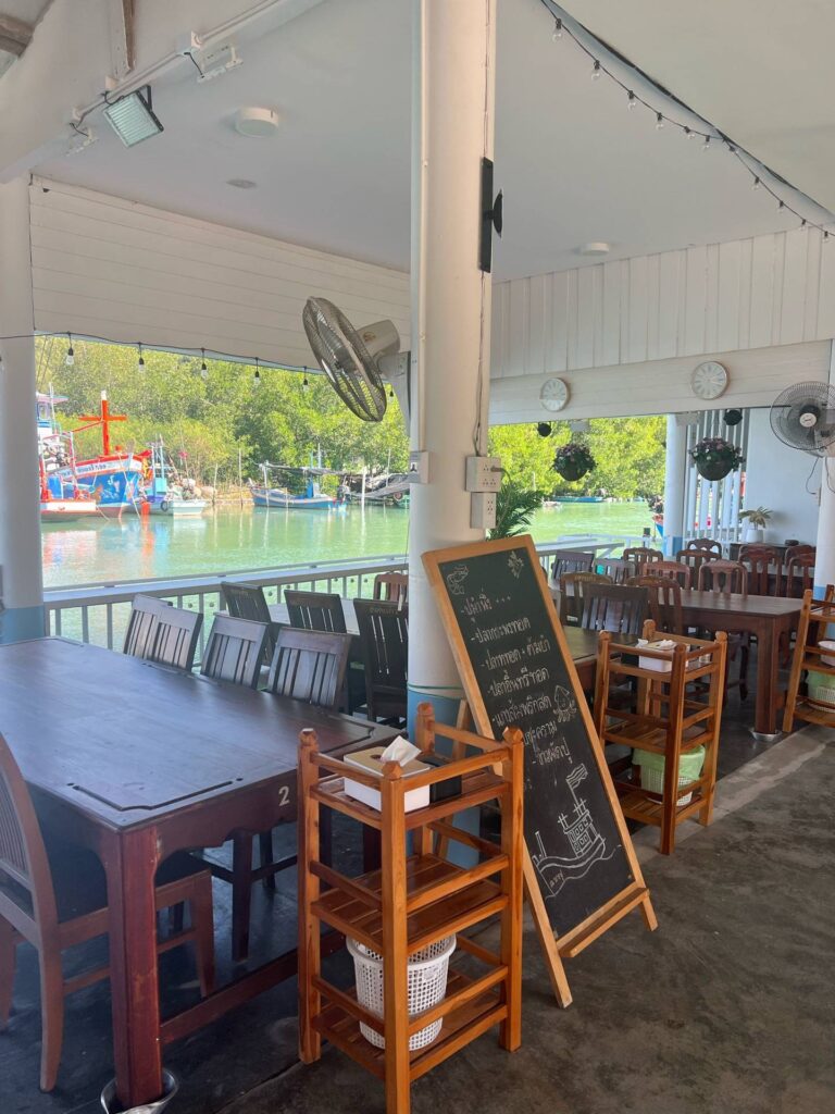 ร้านอาหาร ณ บางปู วิวทะเลบรรยากาศดี อาหารอร่อยใกล้กรุงเทพ ร้านอาหาร ณ บางปู @bangpu สามร้อยยอด6