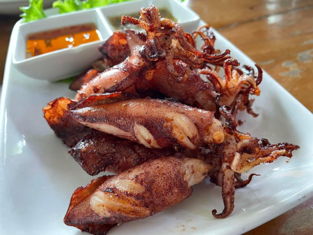 ร้านอาหารจิ๋ม แดง3